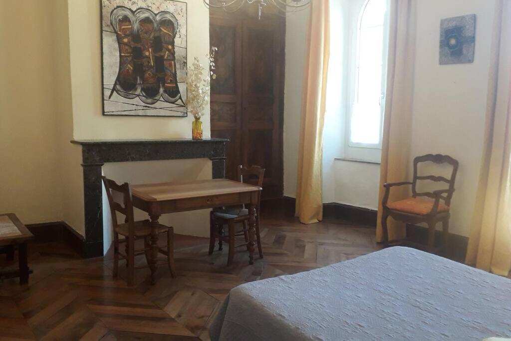 Magnifique Maison De Maitre Du 18E Avec Jardin Лю-Сен-Совер Екстер'єр фото